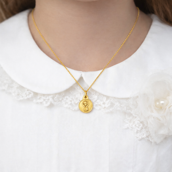 Medalla-Virgen-Nina-Colita-15mm-Oro-Filo-Rebajado-Comunion