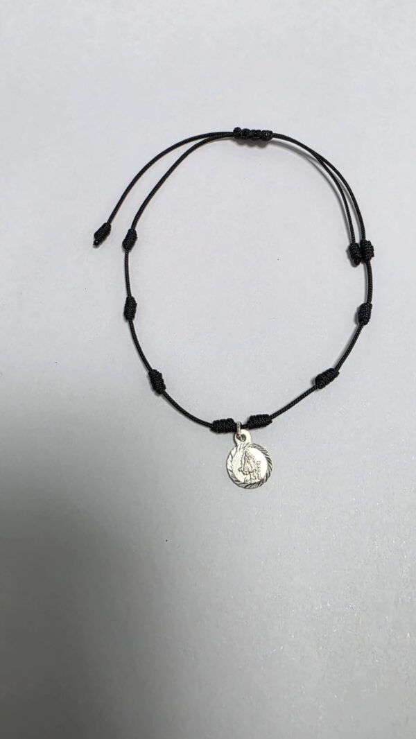 Pulsera-de-Nudos-negra-de-la-Virgen-de-Cortes