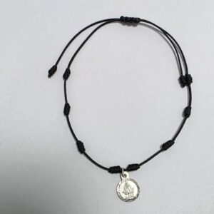 Pulsera-de-Nudos-negra-de-la-Virgen-de-Cortes